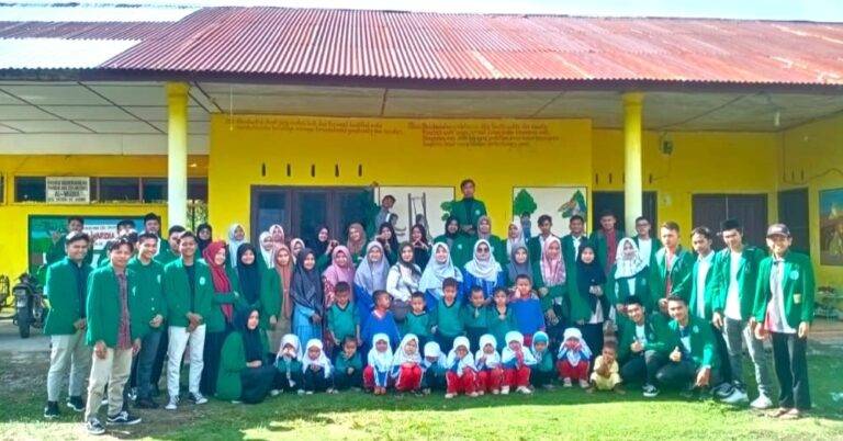 Dosen Dan Mahasiswa STAI-BR Sibuhuan PKM Di Desa Janji Lobi