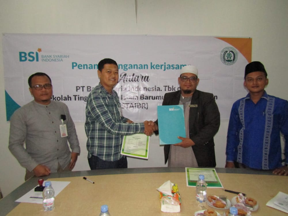Penandatangan MoU Institusi  dan MoA Prodi PS STAI Barumun Raya Sibuhuan dengan Bank Syariah Indonesia (BSI)